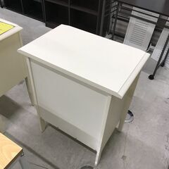 【ｼﾞｬﾝｸﾞﾙｼﾞｬﾝｸﾞﾙ金沢店】3段チェストアンティーク調　白 W(幅)60×D(奥行き)40×H(高さ)75cm ※クリーニング済みの画像