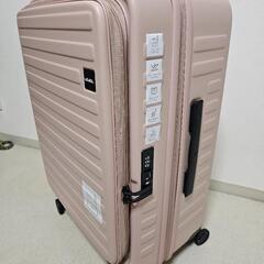 未使用　LOJEL スーツケースの画像