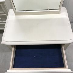 【ｼﾞｬﾝｸﾞﾙｼﾞｬﾝｸﾞﾙ金沢店】ドッレッサー　白 W(幅)60×D(奥行き)40×H(高さ)136cm ※クリーニング済みの画像
