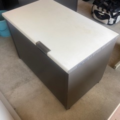 オフィス家具　デスク　机の画像
