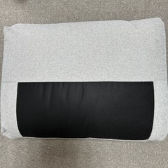 背もたれok.少しかため大きめクッションの画像