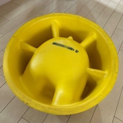 黄色いバンボの画像