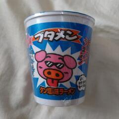 ブタメン　15個　タン塩味ラーメン　おやつ　間食　昼食　カップ麺の画像