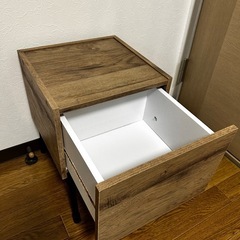 サイドテーブル 引き出し付きの画像