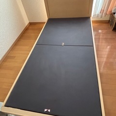 ベッドフレーム