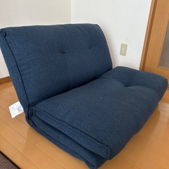 問い合わせ終了しました。座椅子みたいなソファー 