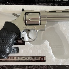 コルトパイソン.357マグナム　シルバーモデルの画像