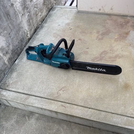 マキタ　チェーンソー