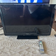 32型　テレビ&DVDプレイヤー