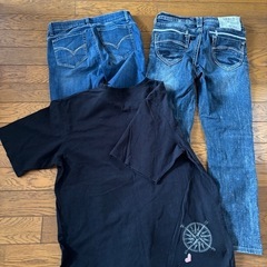 ジーンズ　Tシャツの画像