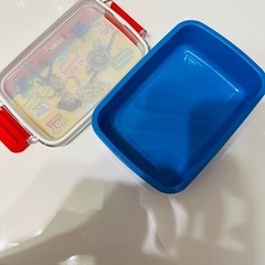 お弁当箱の画像