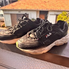 FILA スニーカー　27.5センチの画像