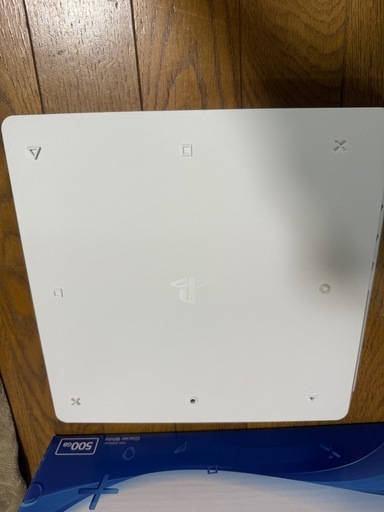 PS4 CUH-2100A B02 500GB ソフト2本とおまけ付き