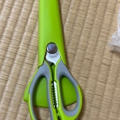 ハサミ