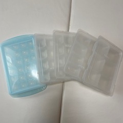 離乳食保存容器・食事スタイ・マグなどの画像