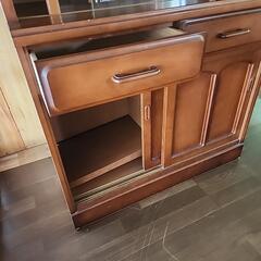 美品…食器棚の画像