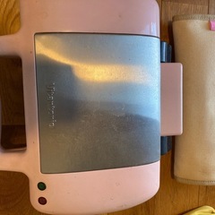 ワッフル&ホットサンドメーカーの画像