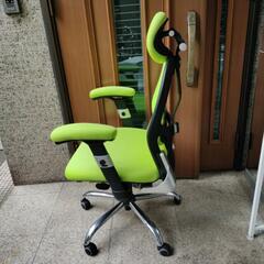キレイめ  ᒪOᗯYᗩ NEW Athlete 3  ゲーミングチェアー オフィスチェアーの画像