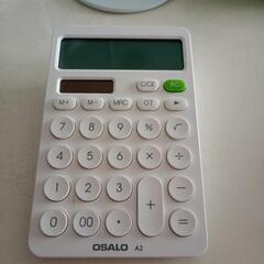 電卓（白）ほぼ新品