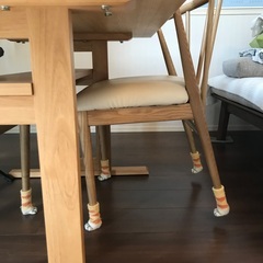 ２人掛けテーブルセットの画像