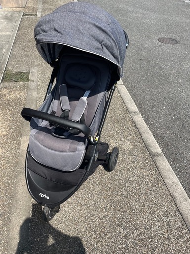 アップリカ　イージーバギー　3輪ベビーカー