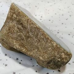 お宝 希少 高価 宝石 原石 パワーストーン ミャンマー産 天然 本翡翠 ヒスイ ジェイド 塊 817g 開運 厄除け 金運アップ 縁起物 置物 飾り オブジェの画像