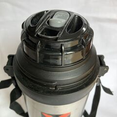 中古ステンレスボトル◆1リットル◆温冷両用水筒の画像