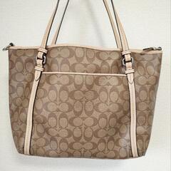 COACHトートバッグの画像
