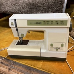 レトロなリッカーミシンの画像