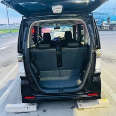 HONDA N-BOX CUSTOMの画像
