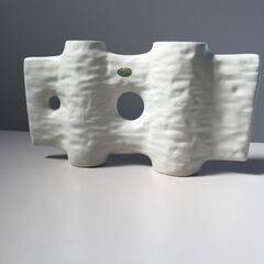○砥部焼 秀山 花びん カビン 花瓶 花器 フラワーベース 約38×21×7.5㎝　上部口約5.7×7.2、約4.5×5.5㎝ 中古扱い(NF250712)517-109-④の画像