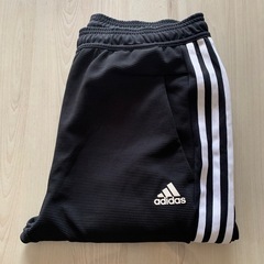 adidas　ジャージの画像