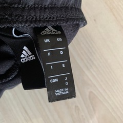 adidas　ジャージの画像