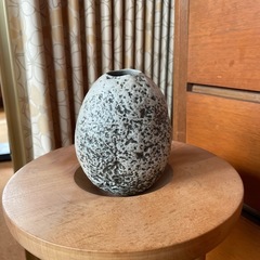 花瓶、ポットの画像