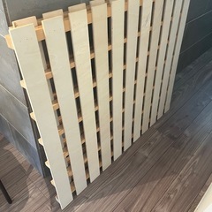 30日廃棄 セミダブルマットレスとすのこの画像