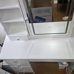 ドレッサーお渡しします。