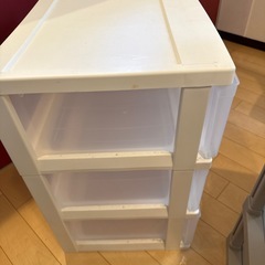 三段収納の画像