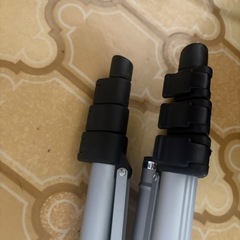トースター、加湿器、三脚の画像