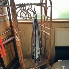 藤の衝立　藤の洋服掛けラックの画像