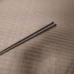 火鉢と火箸の画像