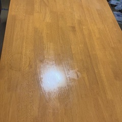 ダイニングテーブルの画像