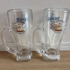 ビールジョッキ　2つの画像