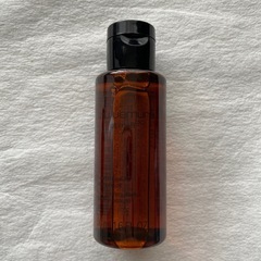 ブラックヘアバンドとボタニックオイル&アルティム８セットの画像