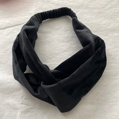 ブラックヘアバンドとボタニックオイル&アルティム８セットの画像