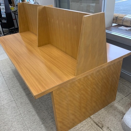 【ジモティー割引で最大15％OFF⭐️】   閲覧テーブル　図書館家具  ※ 2400010542497