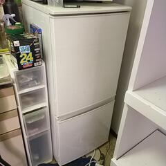 シャープ冷蔵庫の画像