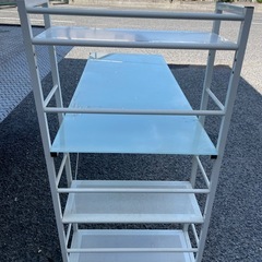 ⭐︎引取り限定⭐︎ 机 棚付きの画像