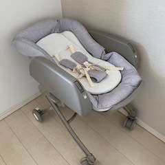 【お引き渡し先決定致しました】【子供がいるので返信遅れてます】Aprica ハイローチェア の画像
