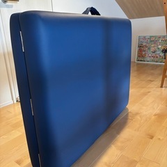 マッサージ台の画像