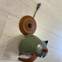 電気ポットの画像